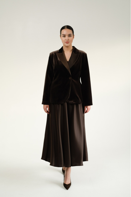 Костюм юбочный из бархатной ткани